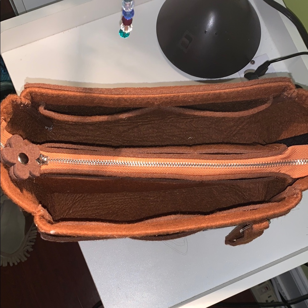 Gabriel Valentino Felt Organizer with Zippers and pockets - Picture 3 of 10